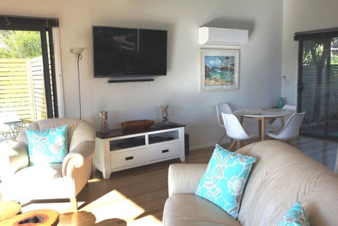 THE LOFT @ Bay Of Fires Seascape - Your Accommodation 13