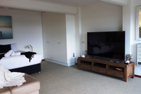 THE LOFT @ Bay Of Fires Seascape - Your Accommodation 18