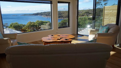 THE LOFT @ Bay Of Fires Seascape - Your Accommodation 5