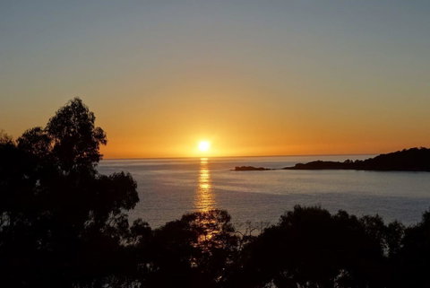 THE LOFT @ Bay Of Fires Seascape - Your Accommodation 9