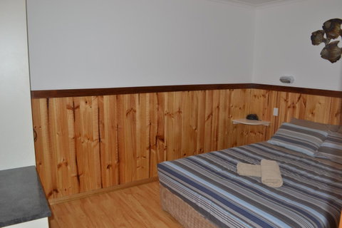 Captain Cook Holiday Park - Your Accommodation 19