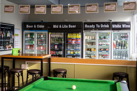 Edgewater Hotel - Your Accommodation 3