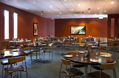 Edgewater Hotel - Your Accommodation 32