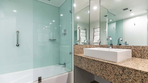 Hotel Grand Chancellor Hobart - Your Accommodation 12