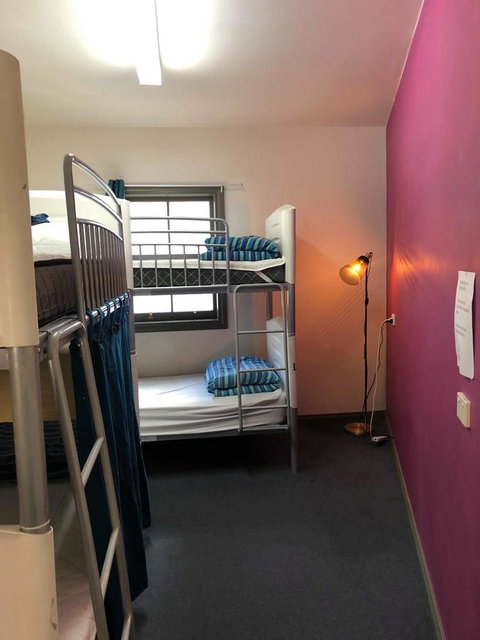 The Nook Backpackers - Your Accommodation 10