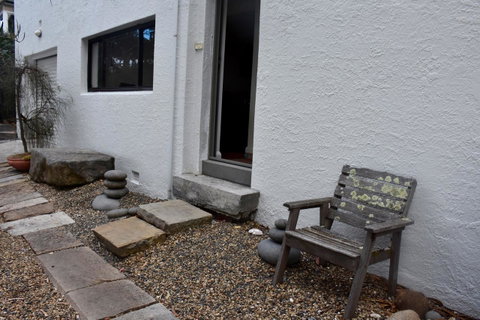 Beachside Taroona With Spa - Your Accommodation 14