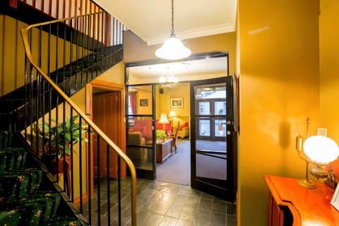 The Tasmanian Inn - Your Accommodation 34