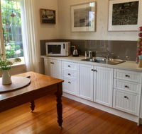 Sandy Bay Cottage - Your Accommodation