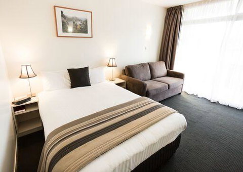 Shoreline Hotel - Your Accommodation 30