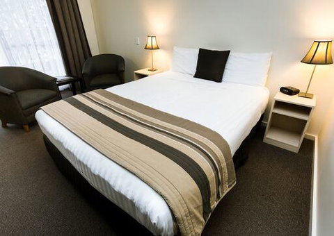 Shoreline Hotel - Your Accommodation 40