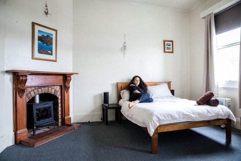 The Pickled Frog - Your Accommodation 26