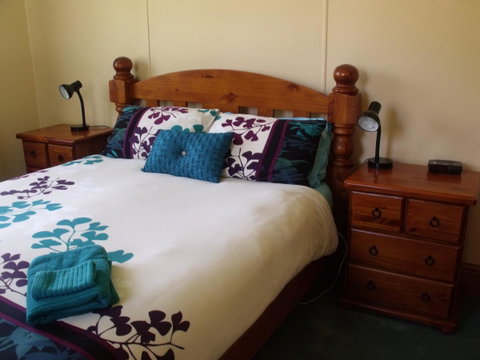 Blue Wren Riverside Cottage - Your Accommodation 22