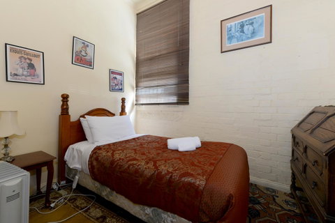 Edinburgh Gallery Bed & Breakfast - Your Accommodation 28