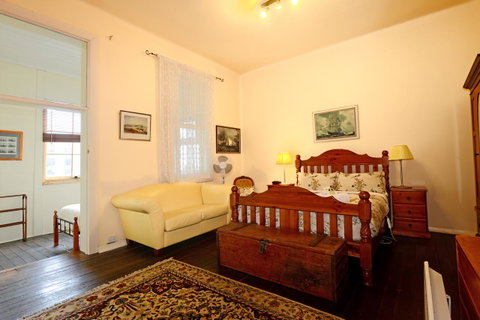 Edinburgh Gallery Bed & Breakfast - Your Accommodation 34