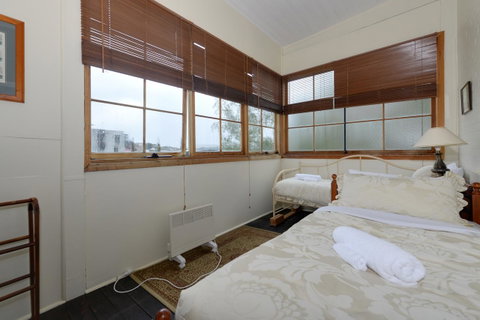 Edinburgh Gallery Bed & Breakfast - Your Accommodation 37