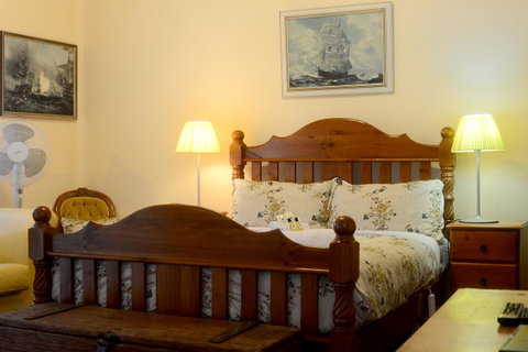 Edinburgh Gallery Bed & Breakfast - Your Accommodation 43