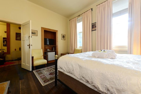 Edinburgh Gallery Bed & Breakfast - Your Accommodation 21