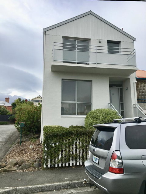 4 At 8 Townhouse Newcastle St - Your Accommodation 13