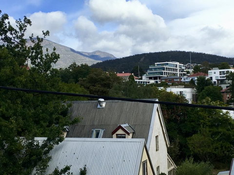 4 At 8 Townhouse Newcastle St - Your Accommodation 0