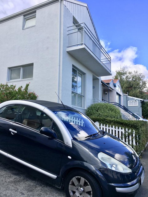 4 At 8 Townhouse Newcastle St - Your Accommodation 8