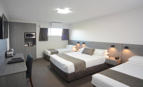 Bridge Hotel - Your Accommodation 1