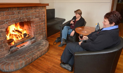 Bridge Hotel - Your Accommodation 16