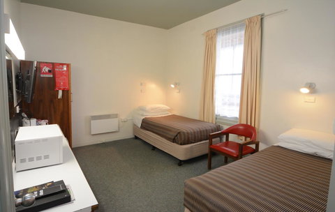 Bridge Hotel - Your Accommodation 15
