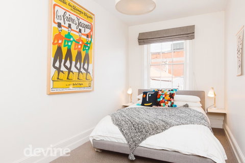 Devine Stays - Westside Apartment On Elizabeth - Your Accommodation 3