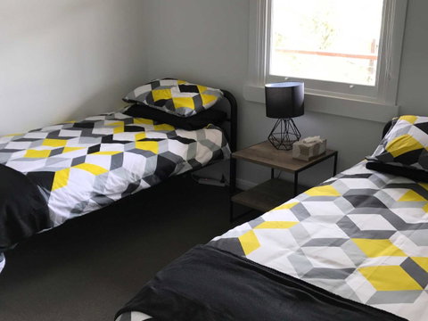 Derby Digs Cottage - Your Accommodation 2