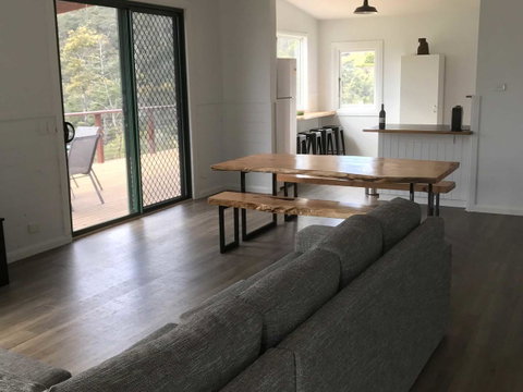 Derby Digs Cottage - Your Accommodation 4