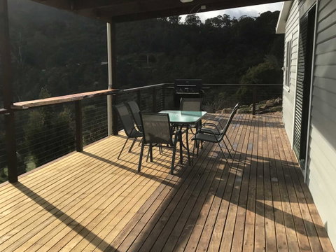 Derby Digs Cottage - Your Accommodation 10
