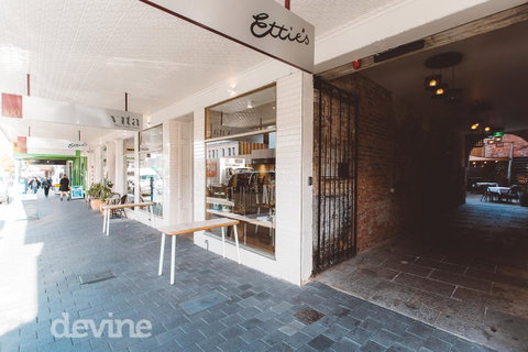 Devine Stays - Hayloft On ELizabeth - Your Accommodation 8