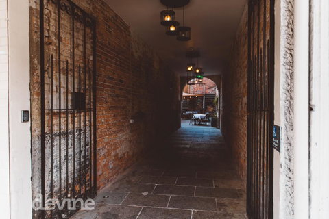 Devine Stays - Hayloft On ELizabeth - Your Accommodation 4