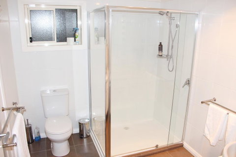 Seaview Apartment - Your Accommodation 2