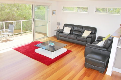 Seaview Apartment - Your Accommodation 8