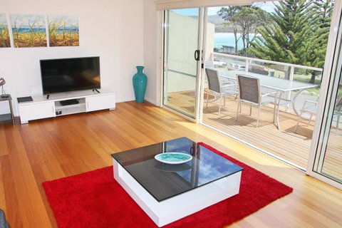 Seaview Apartment - Your Accommodation 1