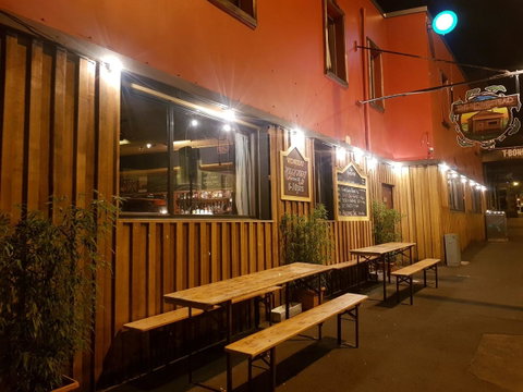 Little Nee's - Your Accommodation 2