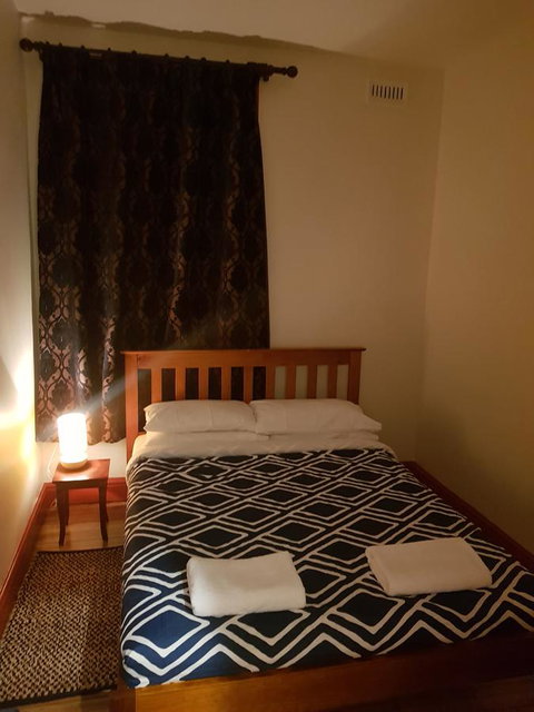 Little Nee's - Your Accommodation 10