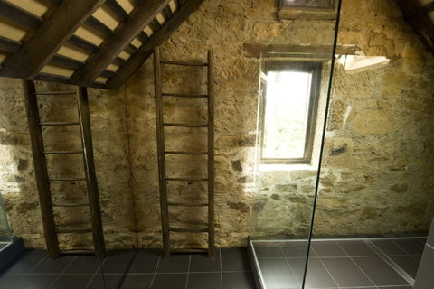 Stone Flower - Your Accommodation 17