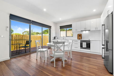 Rosewater Townhouses Dromana - Your Accommodation 9