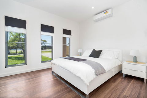 Rosewater Townhouses Dromana - Your Accommodation 29