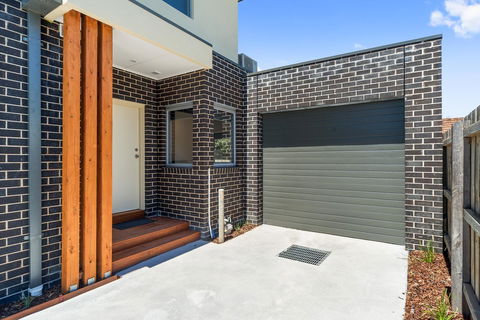 Rosewater Townhouses Dromana - Your Accommodation 5