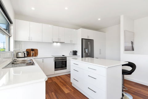 Rosewater Townhouses Dromana - Your Accommodation 24