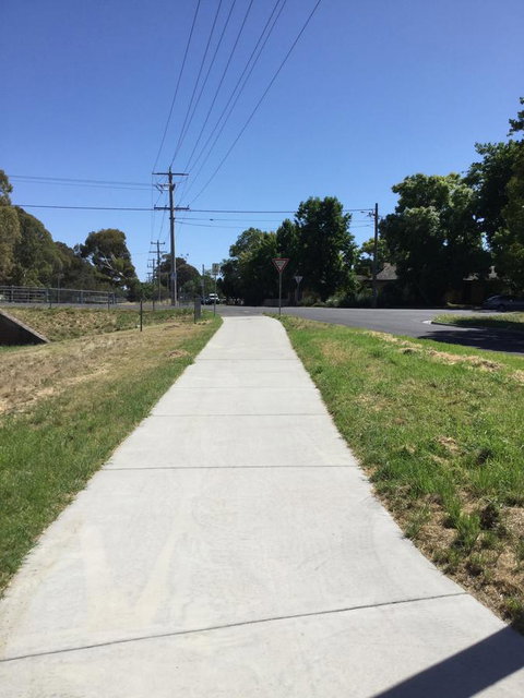 Flora Hill Creek Views - Your Accommodation 20