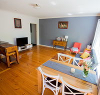 Flora Hill Creek Views - Your Accommodation