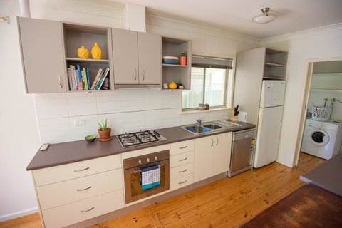 Flora Hill Creek Views - Your Accommodation 4