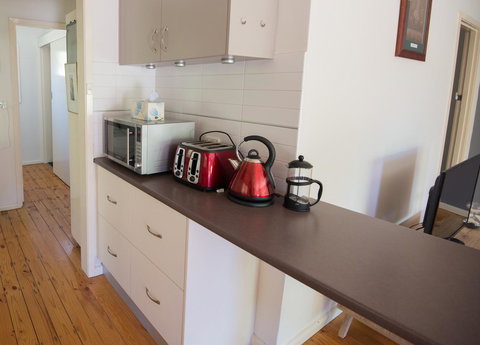 Flora Hill Creek Views - Your Accommodation 12