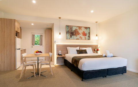 Boathouse Resort Studios And Suites - Your Accommodation 3