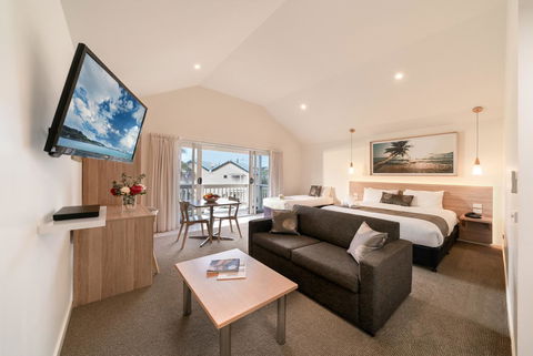 Boathouse Resort Studios And Suites - Your Accommodation 7