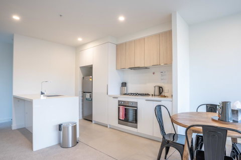 Poplar Apartments - Your Accommodation 3